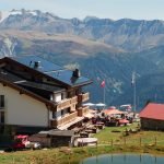 SunStyle | Solarziegel-Solardach-Solarpanel-photovoltaikanlage-Schweizer-Hotel