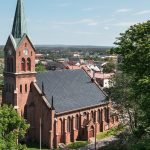 SunStyle | Solardach-Solarmodul auf einer neugotischen Kirche in Sarpsborg, Norwegen