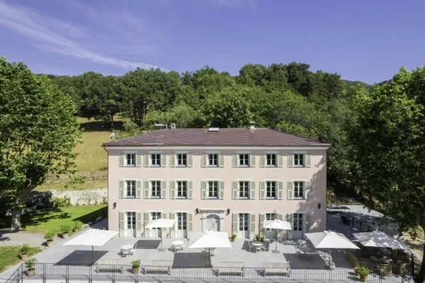 Terracotta solar tiles on an 18th century house in France | SunStyle