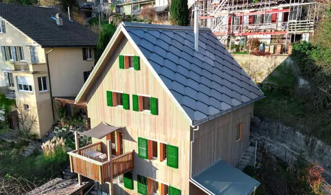 Tuile solaires-maison individuelle-Berne-Suisse | SunStlye