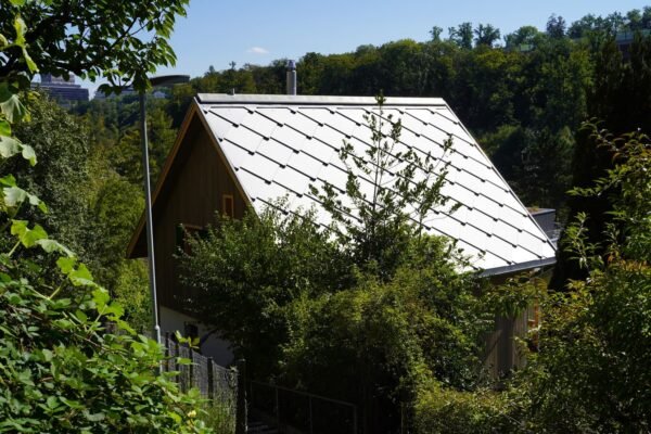 Solarziegel-single-family-house-bern-switzerland | SunStlye