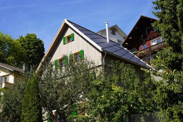 Solarziegel-single-family-house-bern-switzerland | SunStlye