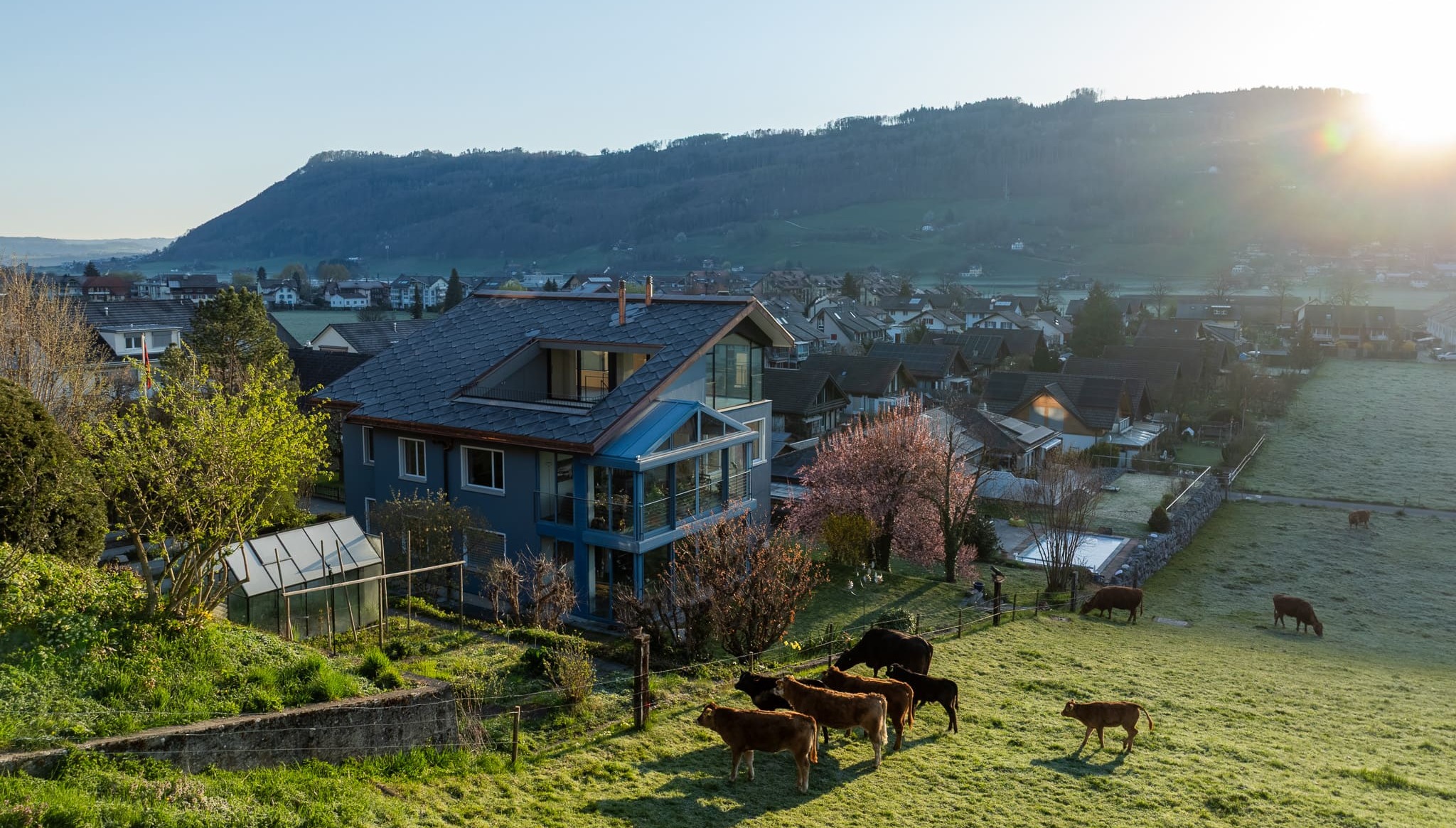 Toffen: an example of the harmonious integration of solar roof tiles