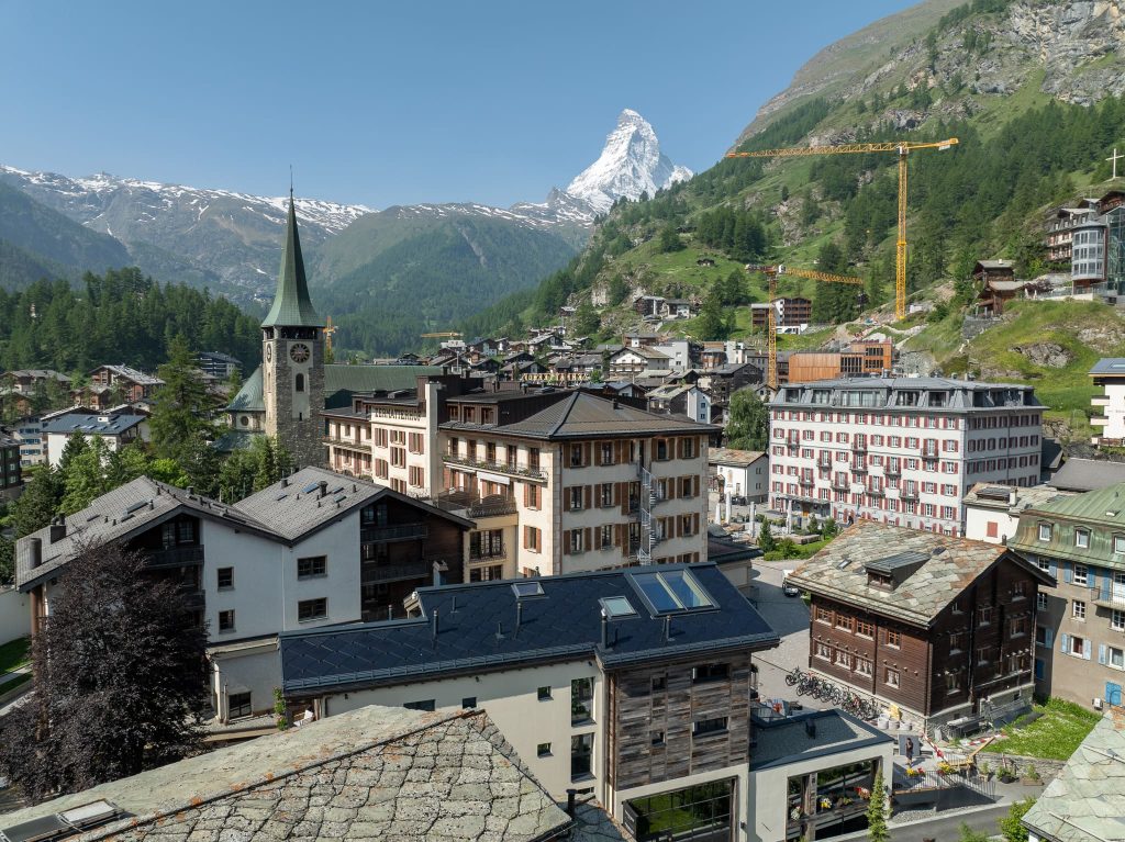 Hotel Tannenhof, Zermatt – SunStyle solar roof blending seamlessly with traditional alpine architecture.